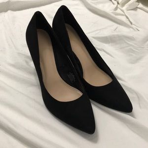 Size 8 Black Pumps